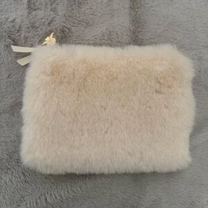Luxurious Cream Faux Fur Cosmetic Bag